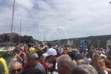 Procesión terrestre-marítimo de la Virgen del Carmen por la bahía de Melenara (Foto TA)